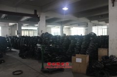 福田BJ5037XXH-FC救險(xiǎn)車用的康明斯ISF2.8s4161P發(fā)動(dòng)機(jī)的配件及大修