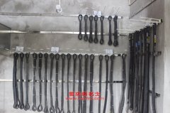 鳳凰FXC5315CPYP63L7T10E蓬式運輸車用的一汽CA6DE3-24E3F發(fā)動機的配件及保養(yǎng)