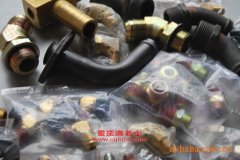王牌CDW5200CLSA1B倉柵式汽車用的錫柴CA6DF2D-21發(fā)動機的配件及保養(yǎng)