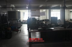 神宇DFS5311CCY倉(cāng)柵式運(yùn)輸車(chē)用的康明斯ISC8.3-270E40B發(fā)動(dòng)機(jī)的配件及維修