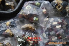 江山神劍HJS3250C自卸汽車(chē)用的東風(fēng)汽車(chē)dCi340-30發(fā)動(dòng)機(jī)的配件及保養(yǎng)