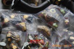 金南XQX5250ZLJ自卸式垃圾車用的康明斯C260 20發(fā)動(dòng)機(jī)的配件及修理