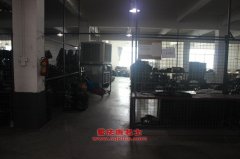 神鷹YG3251A7BS自卸汽車用的東風汽車dCi340-30發(fā)動機的配件及大修